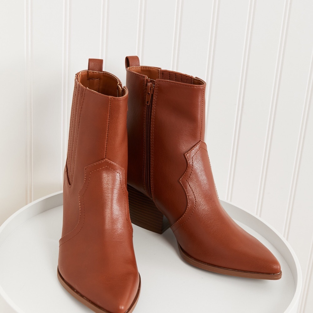 Qupid Nashville Nights Booties Size 6.5